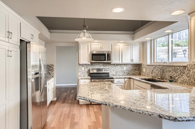 853 S Coors Dr in Lakewood, CO - Building Photo - Building Photo