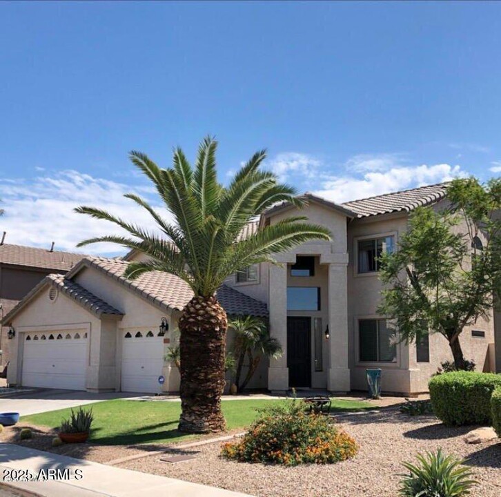 491 W Ebony Way in Chandler, AZ - Building Photo