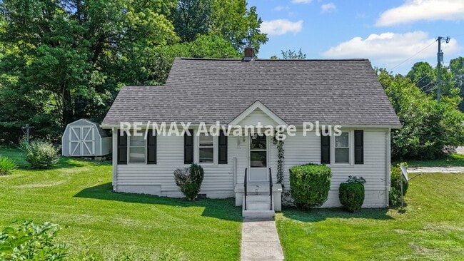 property at 818 3rd St