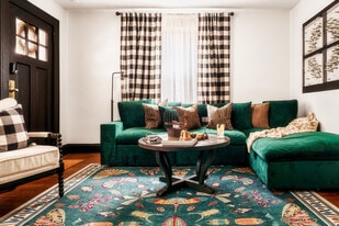 713 Grandin Rd in Charlotte, NC - Building Photo