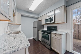 444 Edinburgh Rd in Dublin, OH - Building Photo - Building Photo