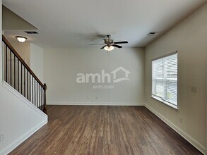 8137 Willowbank Way in Douglasville, GA - Building Photo - Building Photo