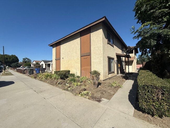 property at 15346 Bellflower Blvd