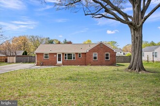 6008 Brookland Rd in Alexandria, VA - Building Photo - Building Photo