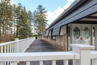 7349 Tippecanoe Rd, Unit A in Canfield, OH - Foto de edificio - Building Photo