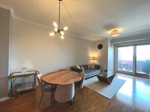 828 W Grace St in Chicago, IL - Building Photo - Building Photo