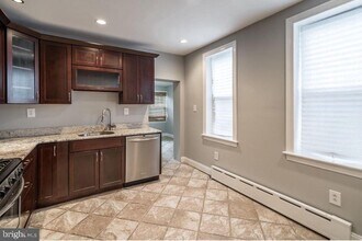 132 Krams Ave in Philadelphia, PA - Building Photo - Building Photo