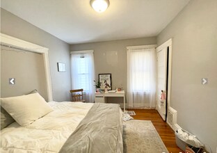 9 Taft St, Unit #2 in Boston, MA - Foto de edificio - Building Photo