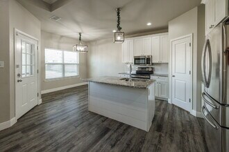 7437 Sleepy Hollow Ln in Abilene, TX - Foto de edificio - Building Photo