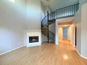 2708 Montego Way in Ontario, CA - Building Photo - Building Photo