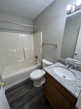 5137 Keegan Way in Louisville, KY - Building Photo - Building Photo