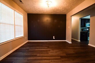 494 Hogart St in Raeford, NC - Building Photo - Building Photo