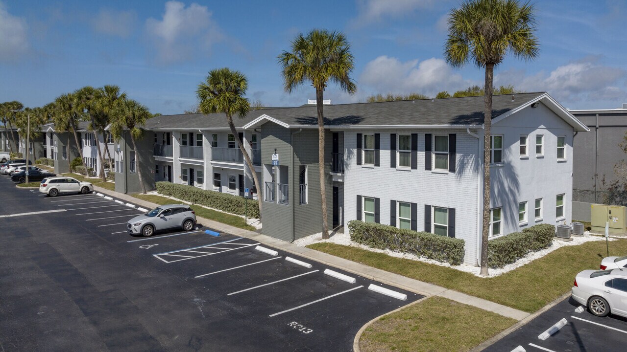 The Drake at St. Pete in St. Petersburg, FL - Building Photo