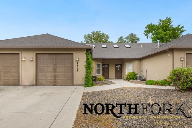 1122 E Connecticut Ave in Nampa, ID - Building Photo - Building Photo