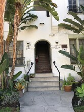 1122 S Wooster St in Los Angeles, CA - Building Photo - Building Photo