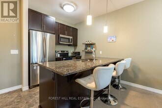 740 Augusta Dr in Kingston, ON - Building Photo - Building Photo