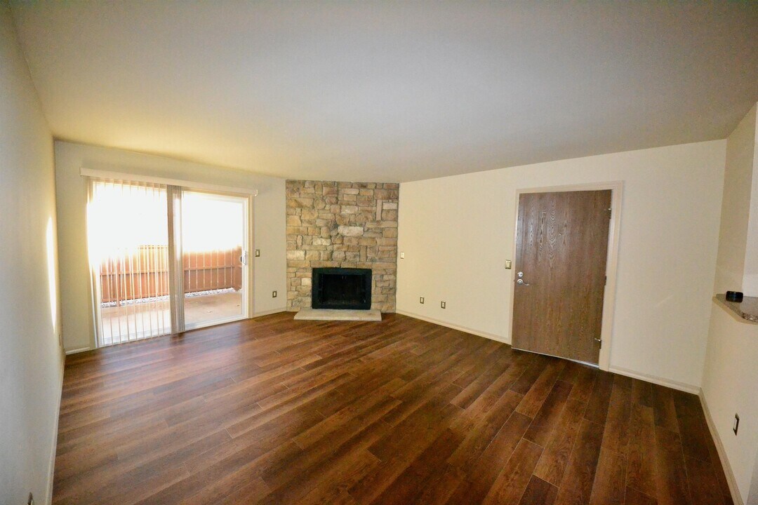 10251 W 44th Ave in Wheat Ridge, CO - Building Photo