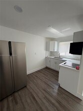 2168 NW 91st St in Miami, FL - Building Photo - Building Photo