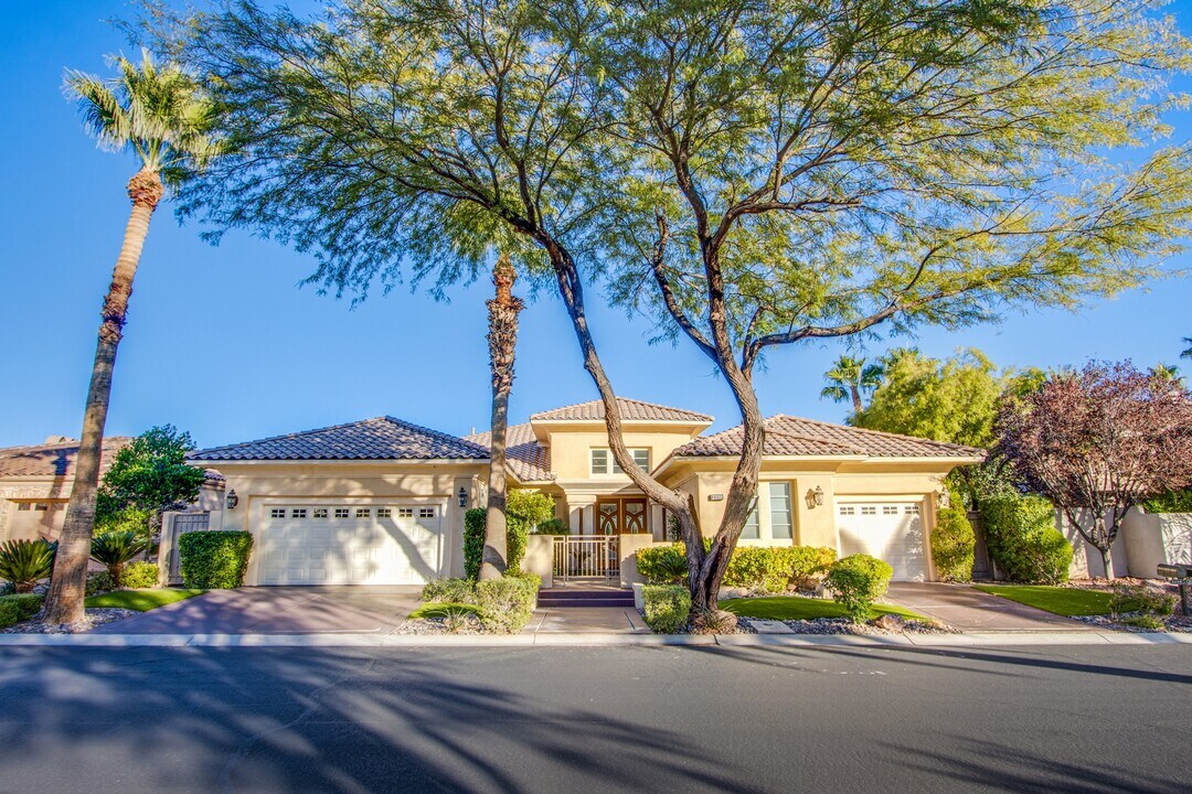 2258 Green Mountain Ct in Las Vegas, NV - Building Photo