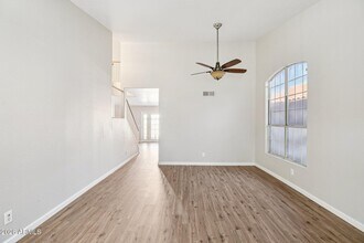 1240 E Sierra Madre Ave in Gilbert, AZ - Building Photo - Building Photo