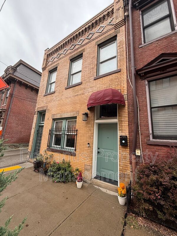 property at 516 E North Ave