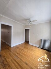 2948 W Belle Plaine Ave, Unit 2 in Chicago, IL - Building Photo - Building Photo