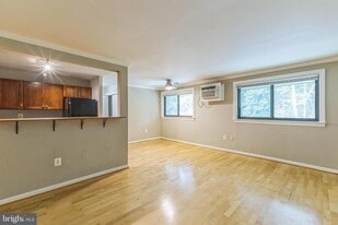 3105 Naylor Rd SE in Washington, DC - Building Photo