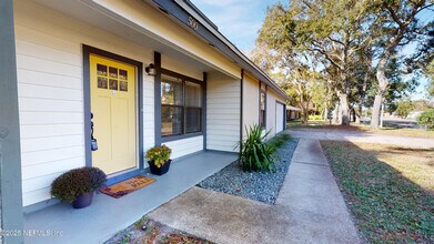 500 Penman Rd in Neptune Beach, FL - Building Photo - Building Photo