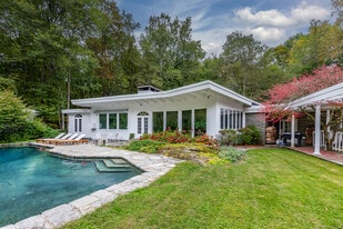 116 Wellers Bridge Rd in Roxbury, CT - Building Photo