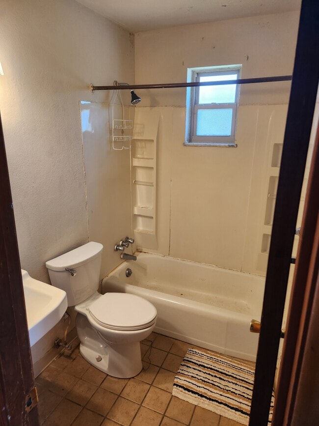 15 Ohio Ave #4, Unit Ohio in Hamilton, OH - Building Photo - Building Photo