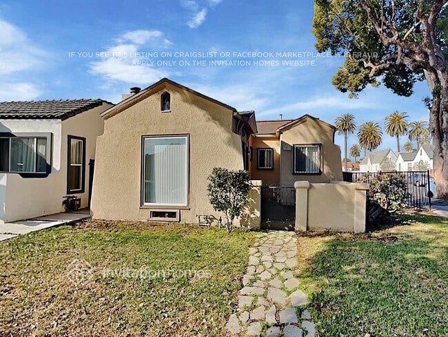 property at 3003 Hillcrest Dr