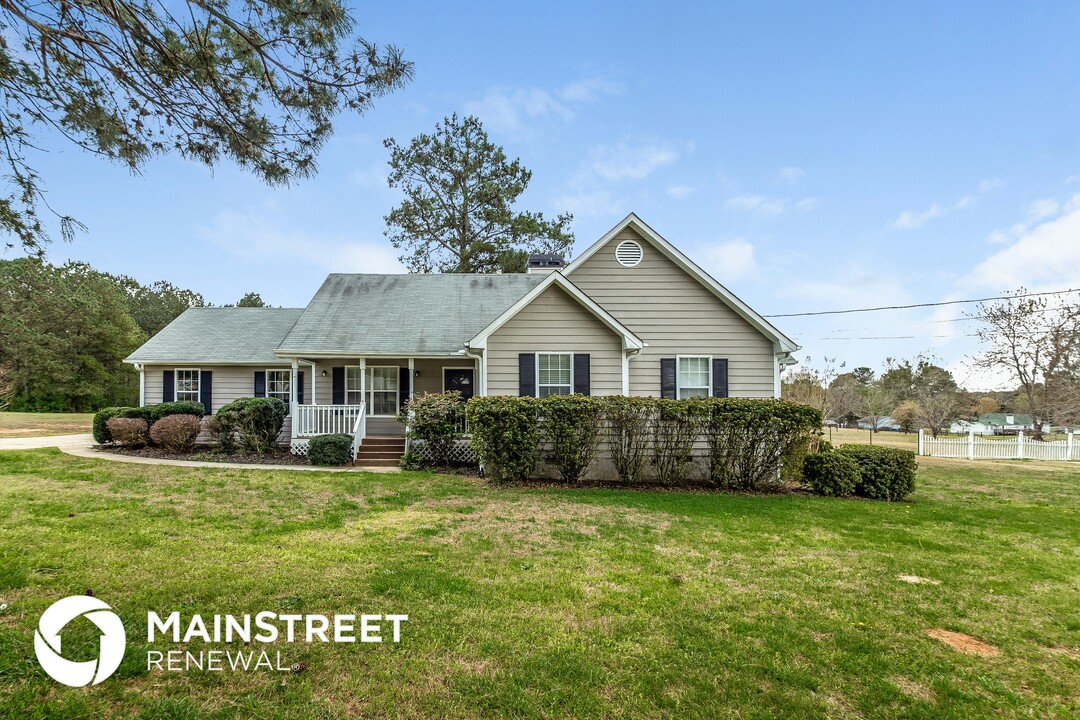 126 Country Meadows Ct in Mcdonough, GA - Foto de edificio