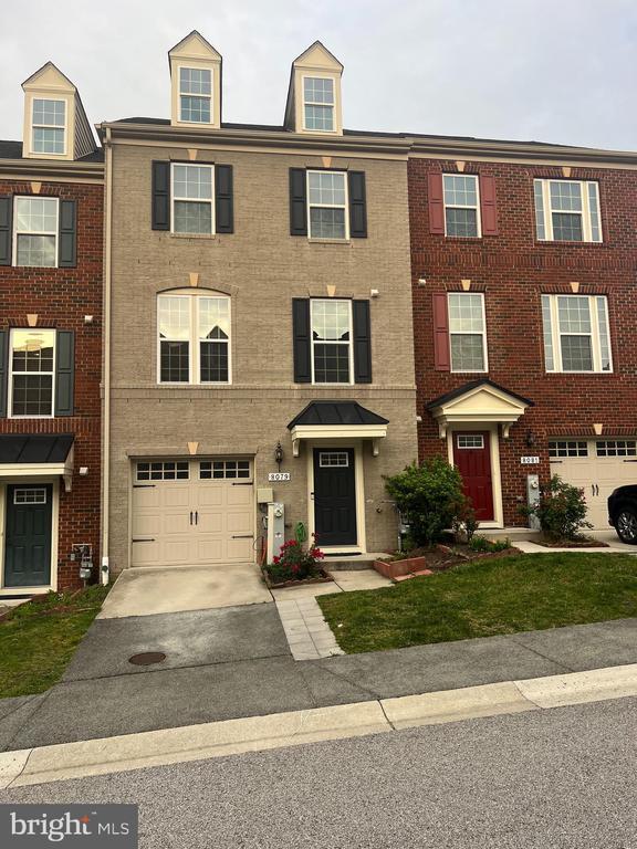8079 Locust Mill St in Ellicott City, MD - Building Photo - Building Photo