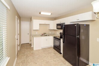 1745 Molly Dr in Birmingham, AL - Building Photo - Building Photo