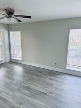 777 Riverside Dr in Coral Springs, FL - Building Photo - Building Photo