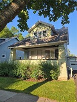 30 Dyson St in Rochester, NY - Building Photo
