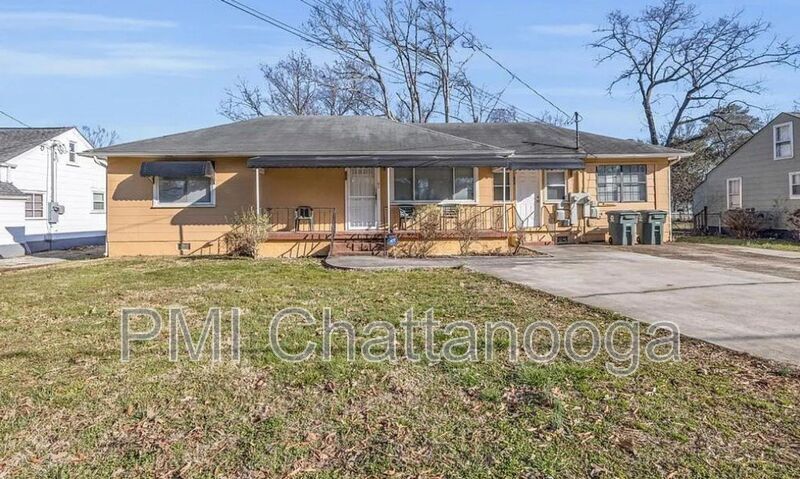 606 N Moore Rd in Chattanooga, TN - Building Photo