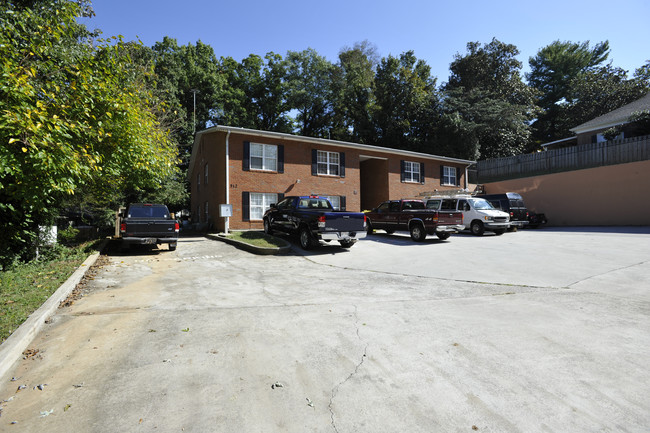 512 Northside Dr in Gainesville, GA - Foto de edificio - Building Photo