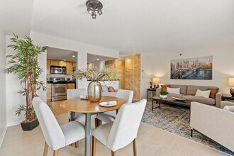 110 1st Ave NE, Unit F1202 in Minneapolis, MN - Building Photo - Building Photo