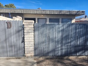 1112 Zena Lona St NE in Albuquerque, NM - Building Photo - Building Photo