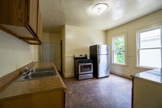 716 Euclid Ave in Syracuse, NY - Building Photo - Building Photo