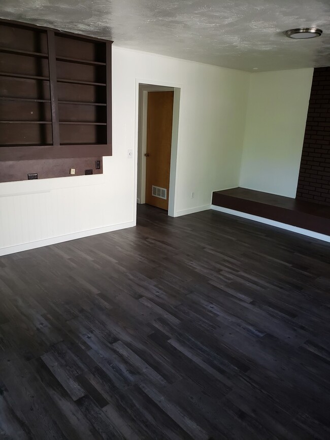 property at 6211 Primrose St