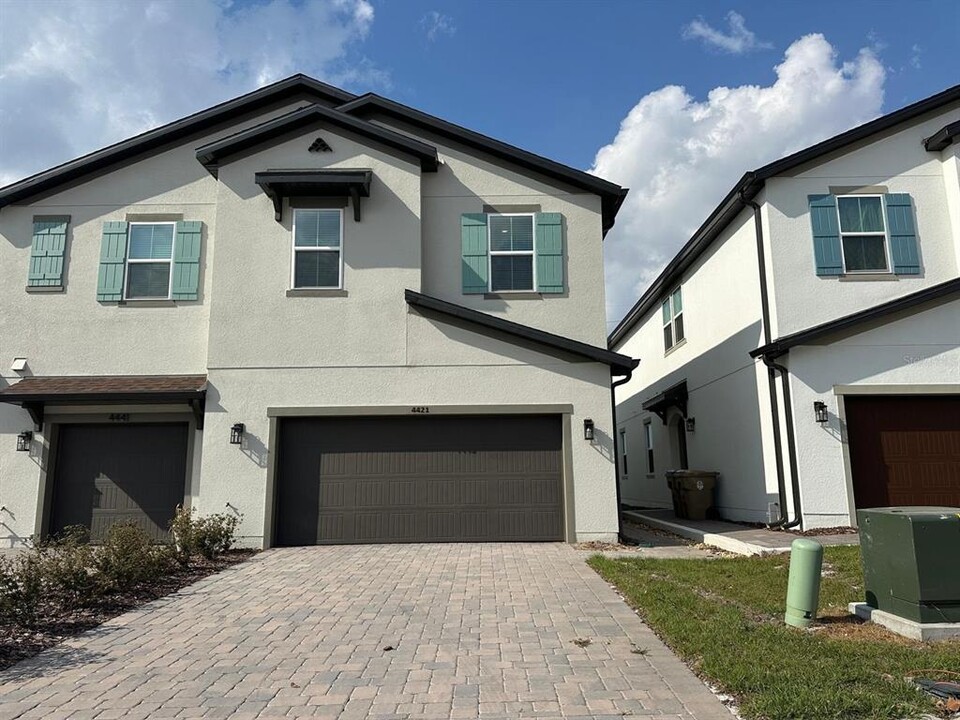 4421 Small Creek Rd in Kissimmee, FL - Building Photo