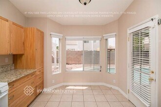 6105 Desert Haven Rd in Las Vegas, NV - Foto de edificio - Building Photo