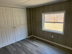 405 River Rd SE in Gnadenhutten, OH - Building Photo - Building Photo