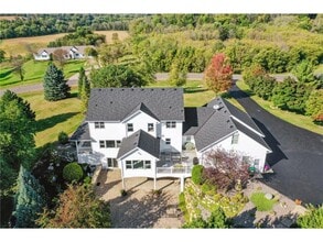 9520 Scott St in Rockford, MN - Building Photo - Building Photo