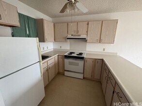 95-1050 Makaikai Street Unit 11 in Mililani, HI - Building Photo - Building Photo