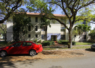 235 Antilla Ave in Coral Gables, FL - Building Photo - Building Photo