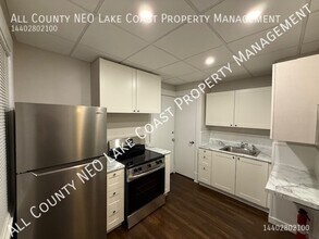 1614 Larchmont Ave in Lakewood, OH - Building Photo - Building Photo