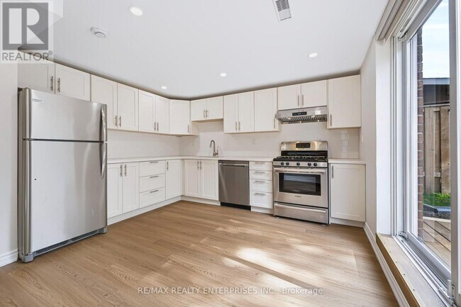 property at 772 Gardner Ave